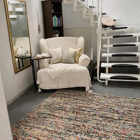 アパート Ue Family 4 Schlafzimmer ヒルシャルト
